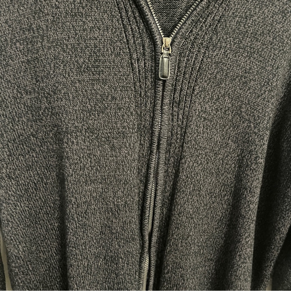 Oscar de la Renta men's full-zip knit sweater - Picture 2 of 7